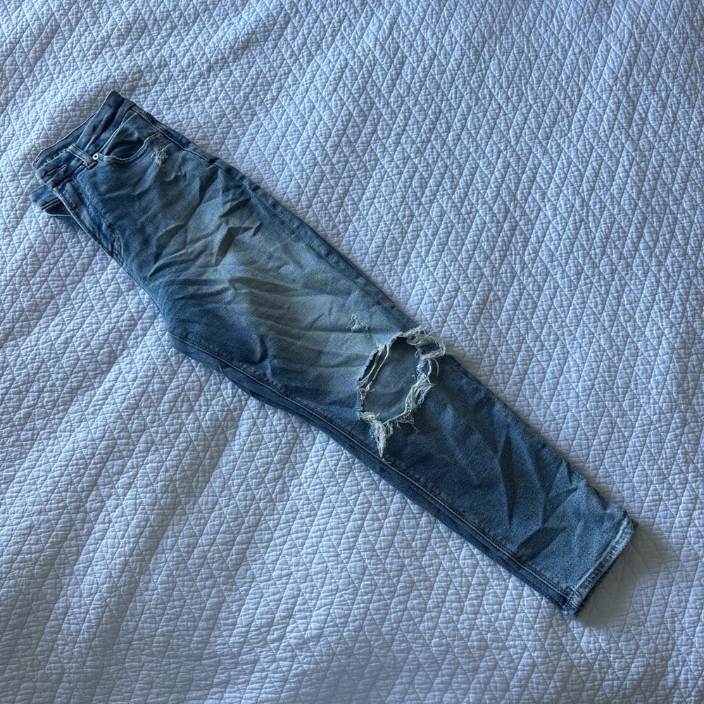 American eagle curvy mom Jean